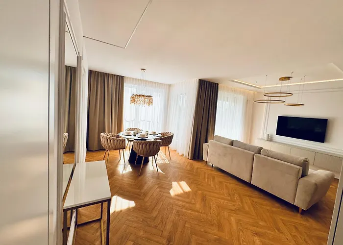 Lägenhet Taupe Ii Wyjatkowy W Centrum Lodzi *